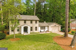 2433 Helmsdale NE, Atlanta, GA 30345