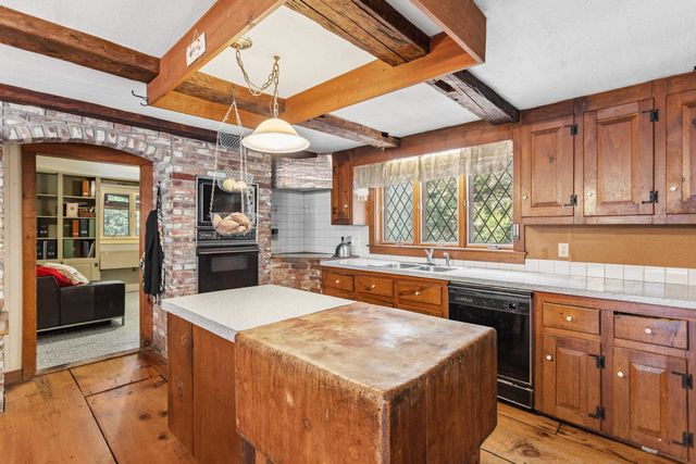 73 Clark Mill Road, Weare, NH 03281