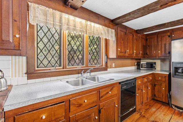 73 Clark Mill Road, Weare, NH 03281