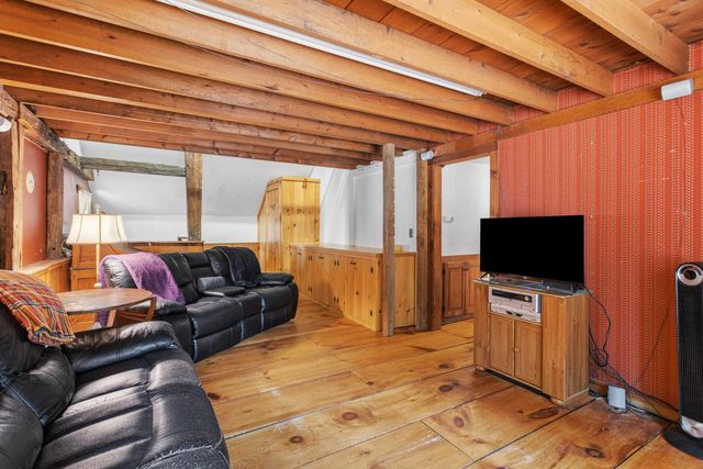 73 Clark Mill Road, Weare, NH 03281