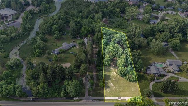 00000 Drahner, Oxford, MI 48371