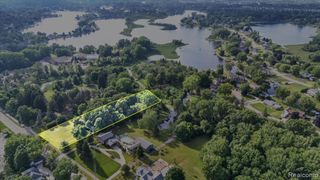 00000 Drahner, Oxford, MI 48371