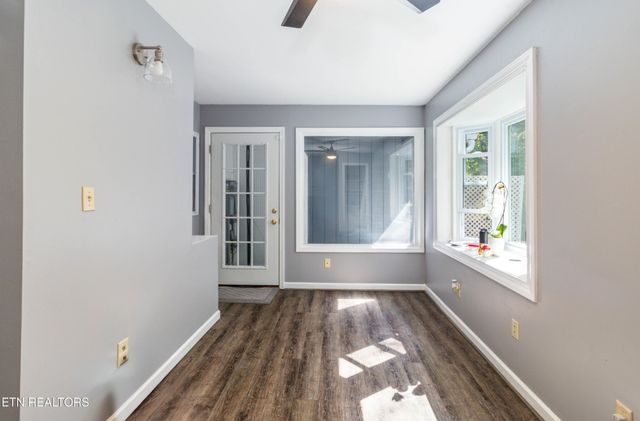 10468 Laura Lee Lane, Knoxville, TN 37922