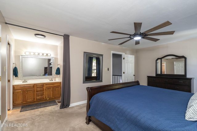 10468 Laura Lee Lane, Knoxville, TN 37922