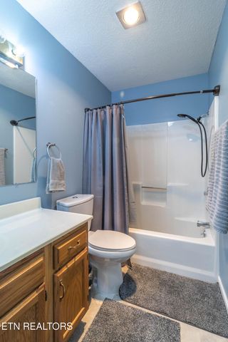 10468 Laura Lee Lane, Knoxville, TN 37922