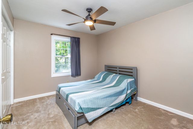 10468 Laura Lee Lane, Knoxville, TN 37922