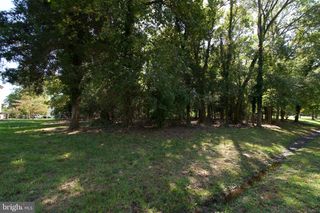 12304 HATTON POINT RD, Fort Washington, MD 20744