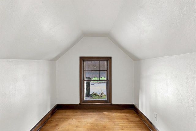 1204 W OKLAHOMA STREET, Appleton, WI 54914
