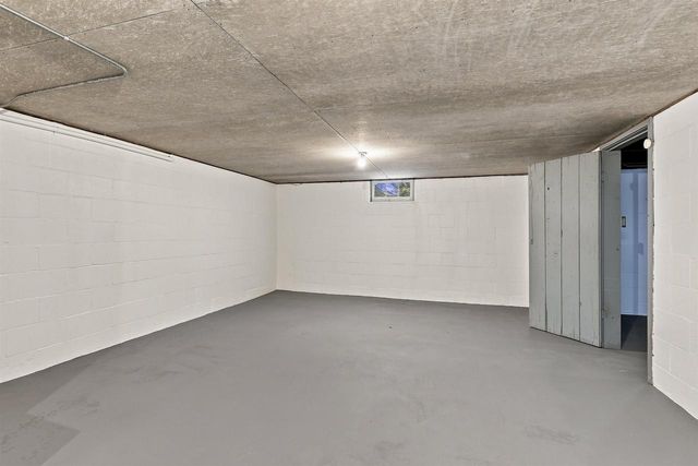 1204 W OKLAHOMA STREET, Appleton, WI 54914