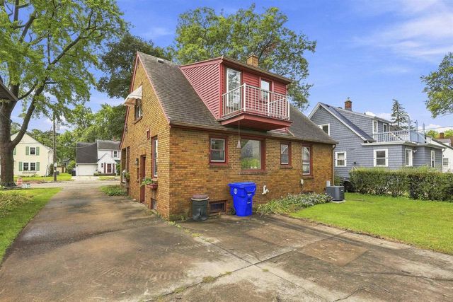 1204 W OKLAHOMA STREET, Appleton, WI 54914