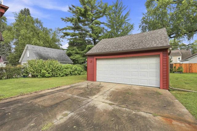 1204 W OKLAHOMA STREET, Appleton, WI 54914