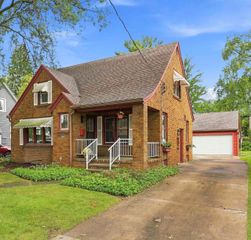 1204 W OKLAHOMA STREET, Appleton, WI 54914