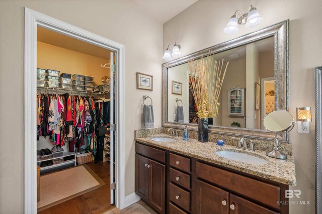 4268 Birkdale Street, Gulf Shores, AL 36542