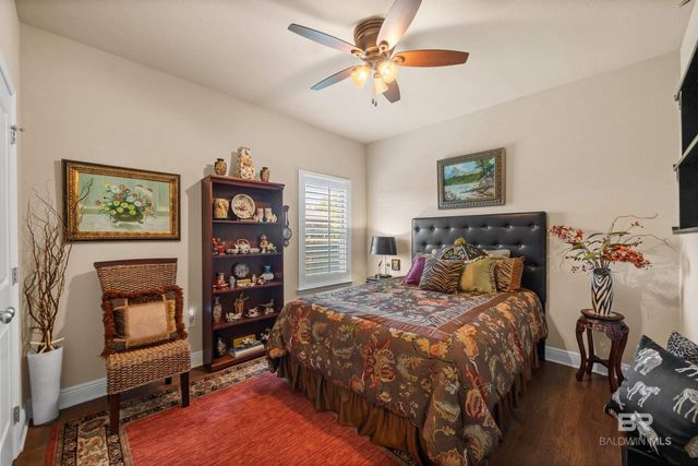 4268 Birkdale Street, Gulf Shores, AL 36542