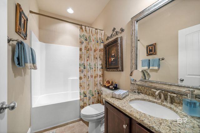 4268 Birkdale Street, Gulf Shores, AL 36542