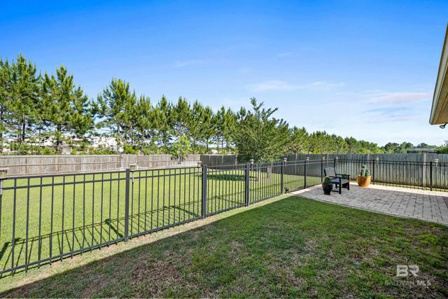 4268 Birkdale Street, Gulf Shores, AL 36542