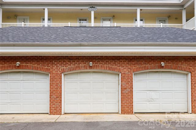 8923 Meadow Vista Road, Charlotte, NC 28213