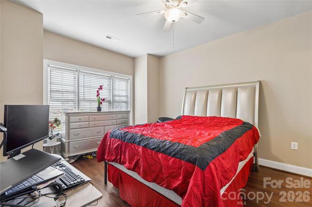 8923 Meadow Vista Road, Charlotte, NC 28213