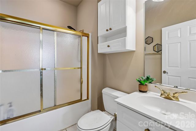 8923 Meadow Vista Road, Charlotte, NC 28213