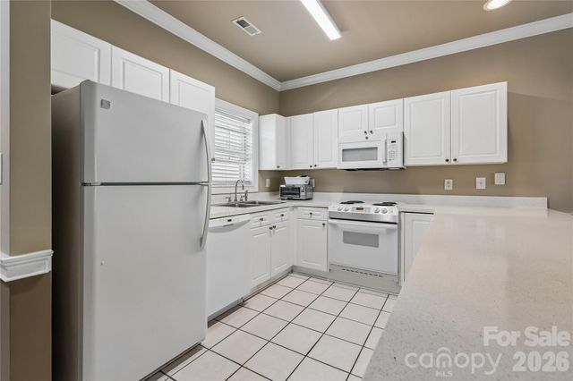 8923 Meadow Vista Road, Charlotte, NC 28213