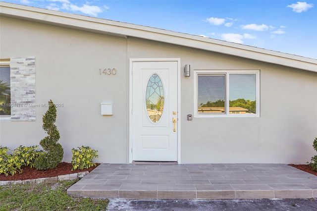 1430 N 65th Ave, Hollywood, FL 33024