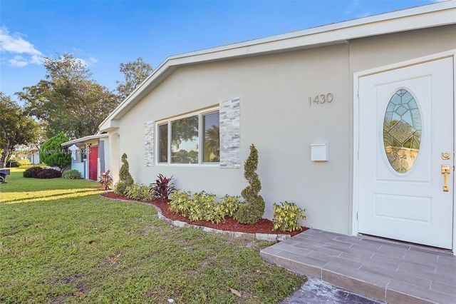1430 N 65th Ave, Hollywood, FL 33024