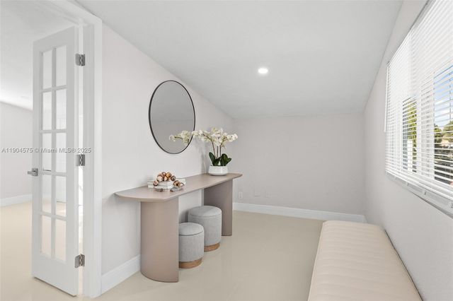 1430 N 65th Ave, Hollywood, FL 33024