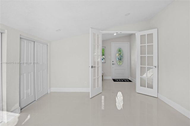 1430 N 65th Ave, Hollywood, FL 33024