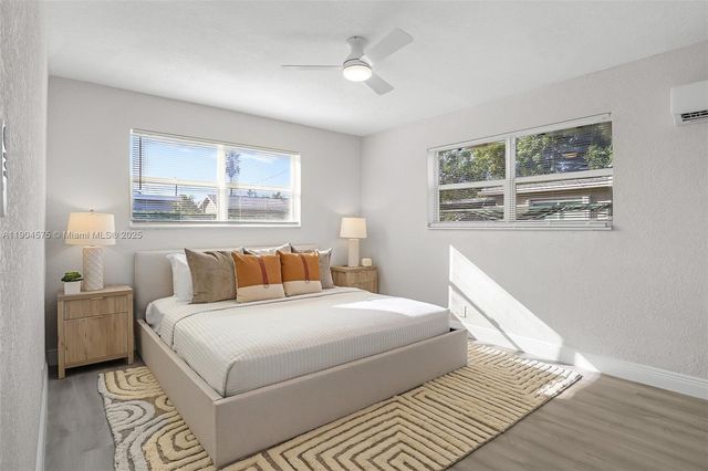 1430 N 65th Ave, Hollywood, FL 33024