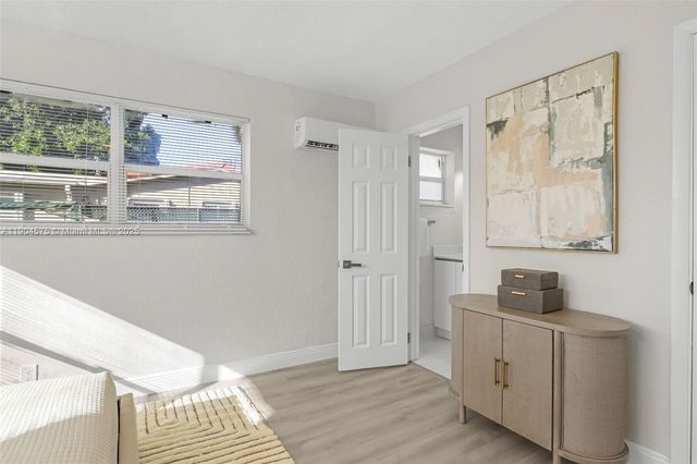 1430 N 65th Ave, Hollywood, FL 33024