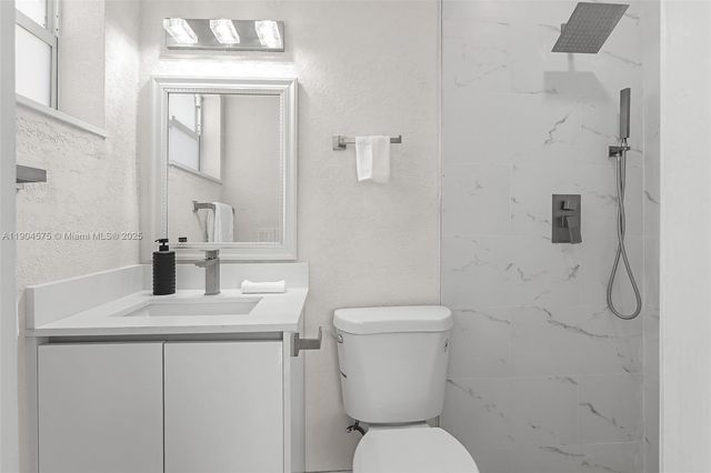 1430 N 65th Ave, Hollywood, FL 33024