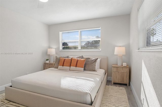 1430 N 65th Ave, Hollywood, FL 33024