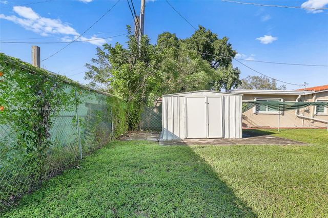 1430 N 65th Ave, Hollywood, FL 33024