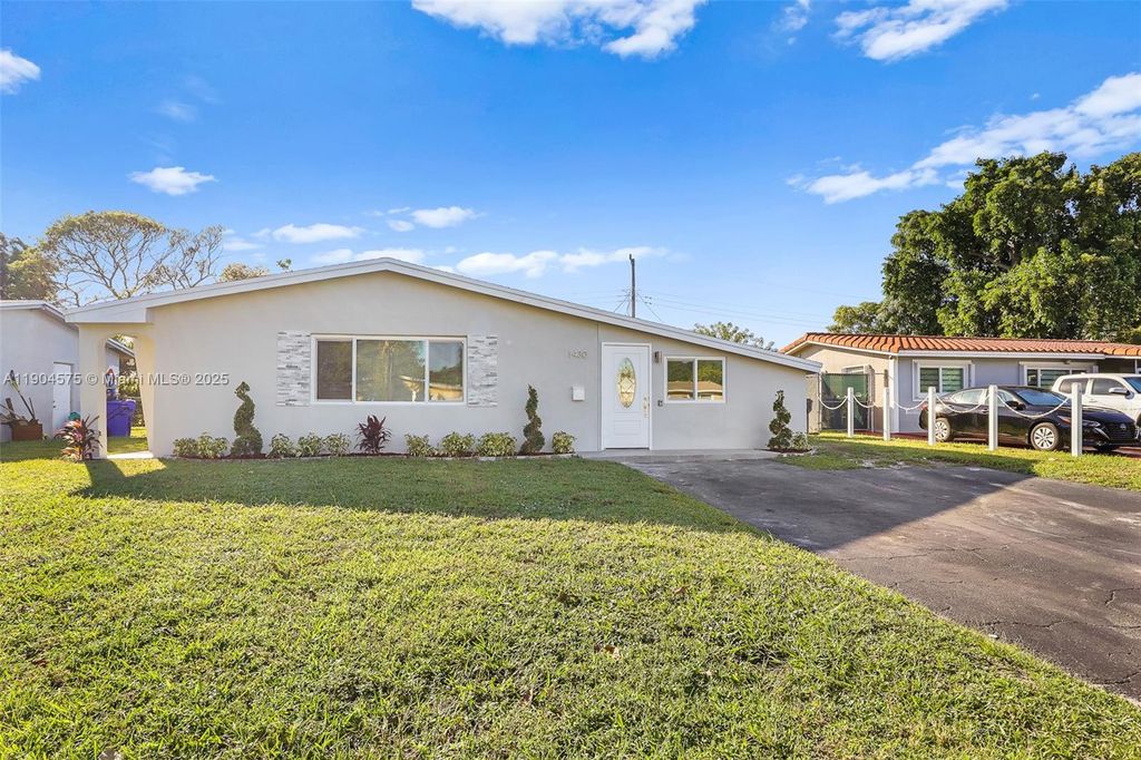 1430 N 65th Ave, Hollywood, FL 33024