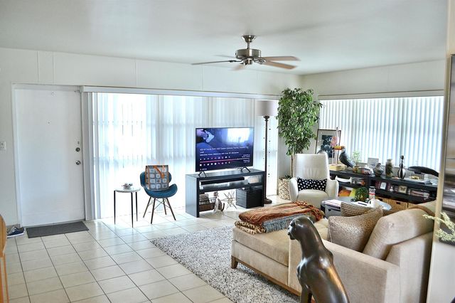 2633 Middle River Drive 1-6, Fort Lauderdale, FL 33306