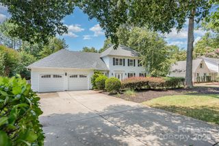 6121 Dovefield Road, Charlotte, NC 28277