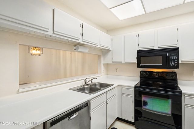 756 S Orlando Avenue 106, Cocoa Beach, FL 32931