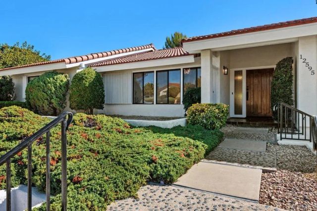 12595 Camino Vuelo, San Diego, CA 92128