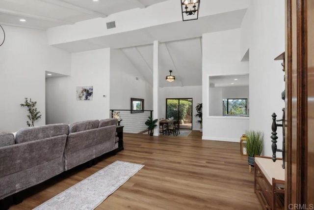 12595 Camino Vuelo, San Diego, CA 92128
