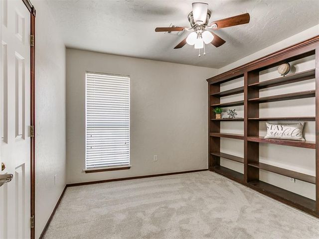 121 Meadows Lane, Shawnee, OK 74804