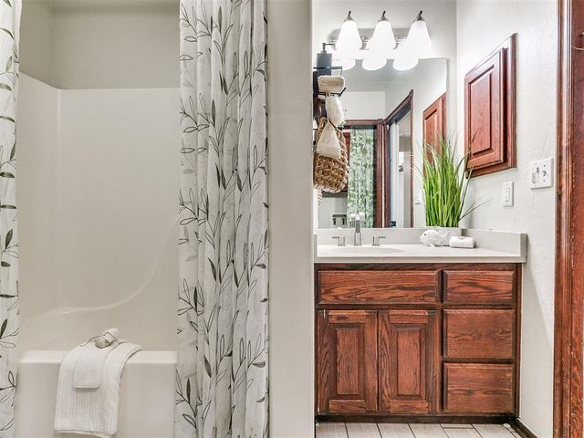 121 Meadows Lane, Shawnee, OK 74804