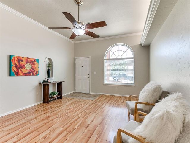 121 Meadows Lane, Shawnee, OK 74804