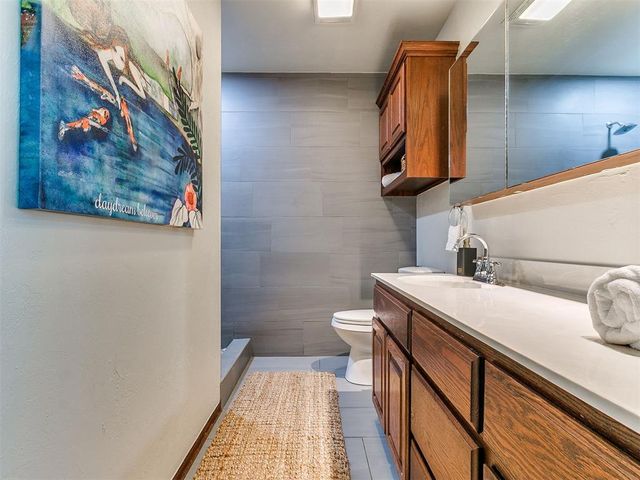 121 Meadows Lane, Shawnee, OK 74804