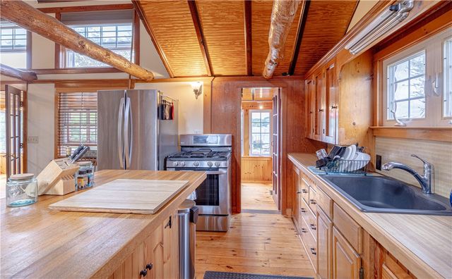115 Mohawk Street, Coventry, RI 02816