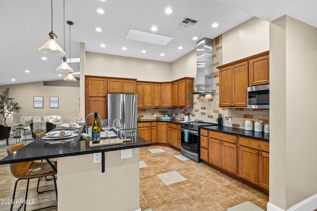 2353 N RICKE Lane, Flagstaff, AZ 86004