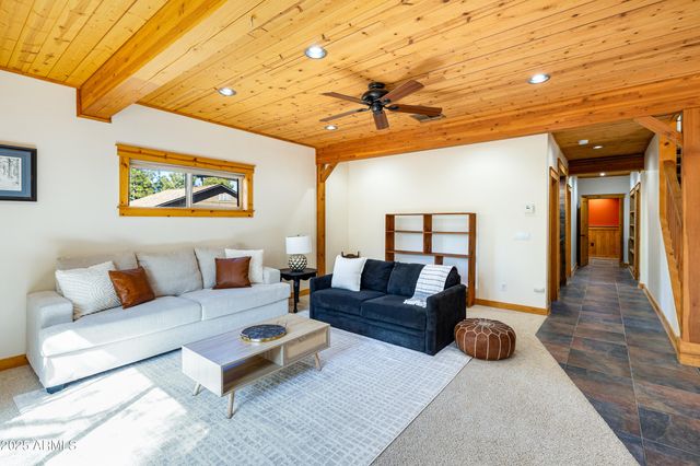 2353 N RICKE Lane, Flagstaff, AZ 86004