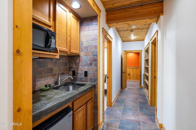 2353 N RICKE Lane, Flagstaff, AZ 86004