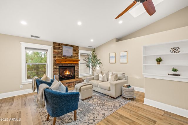 2353 N RICKE Lane, Flagstaff, AZ 86004