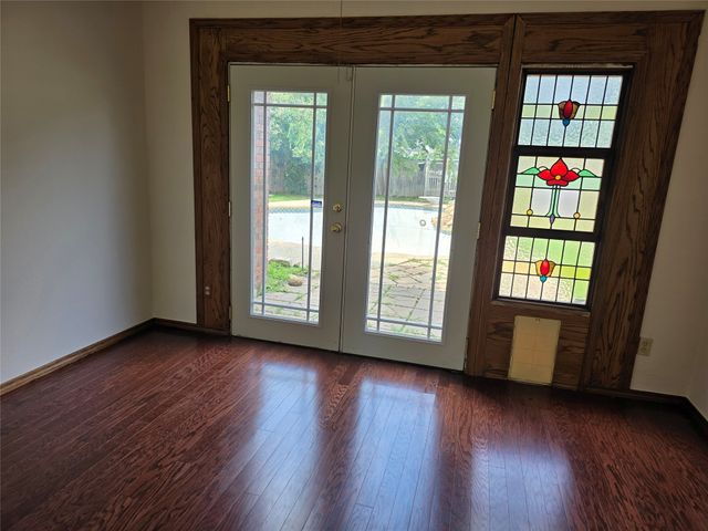 716 Bridget Way, Hurst, TX 76054