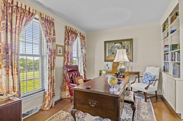 3201 Raven Creek Drive, Lexington, KY 40515
